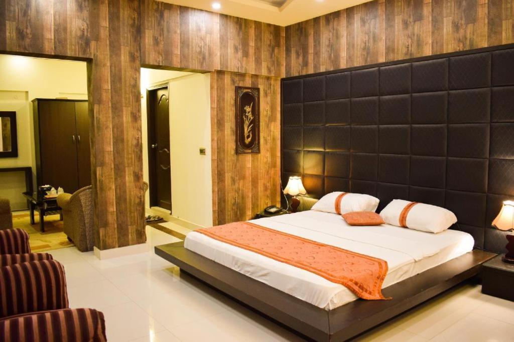 Thomas Guest House Iszlámábád Kültér fotó